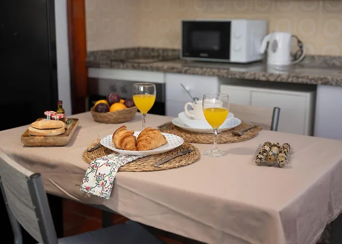 Sun Apartment *