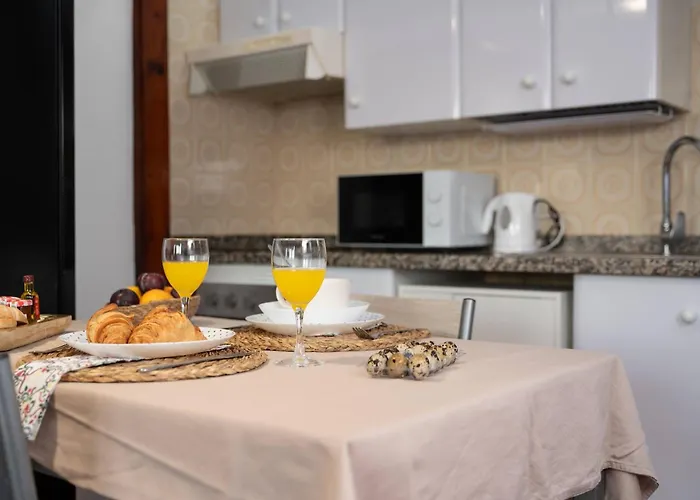 Sun Apartment *